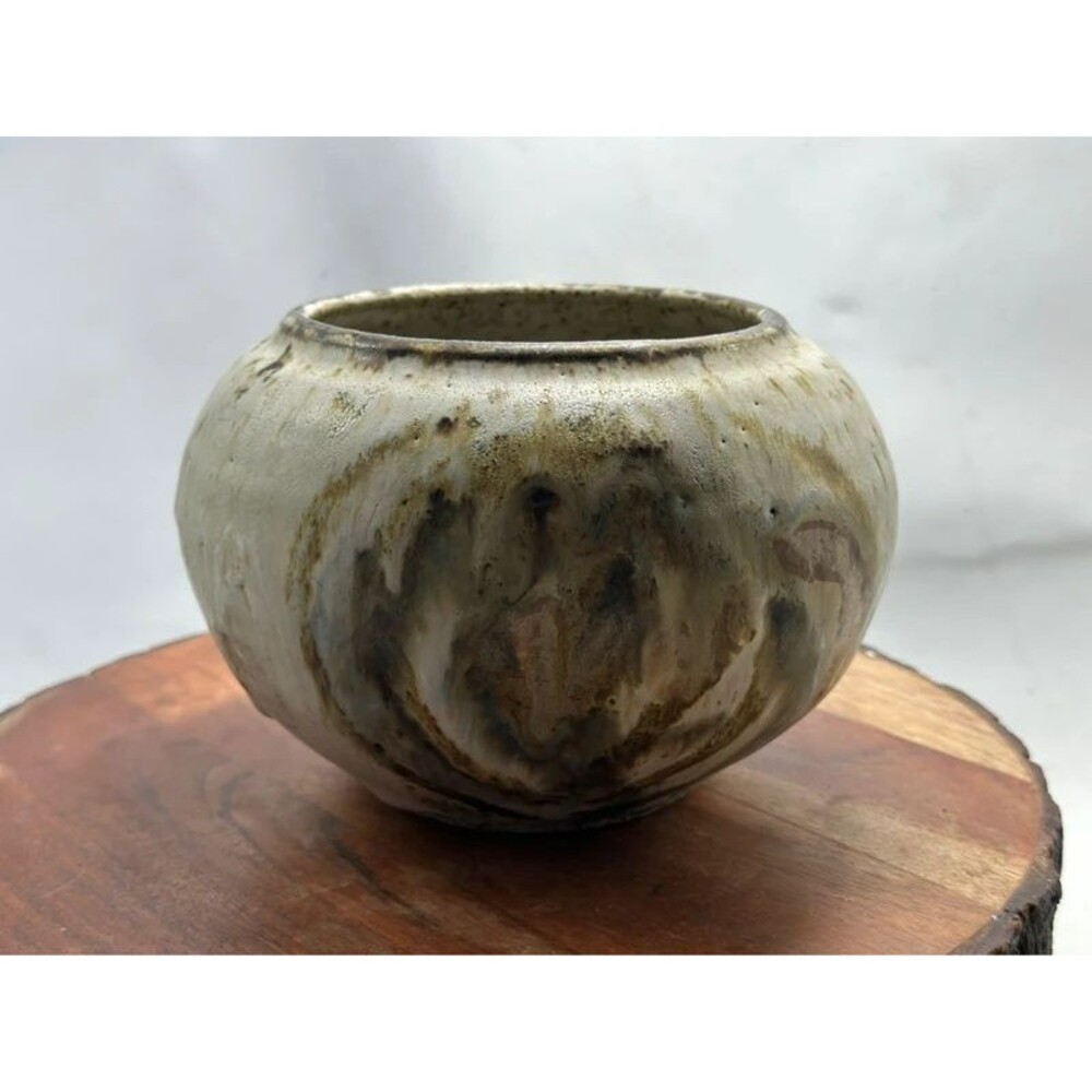 Pottery signed Bowl Planter